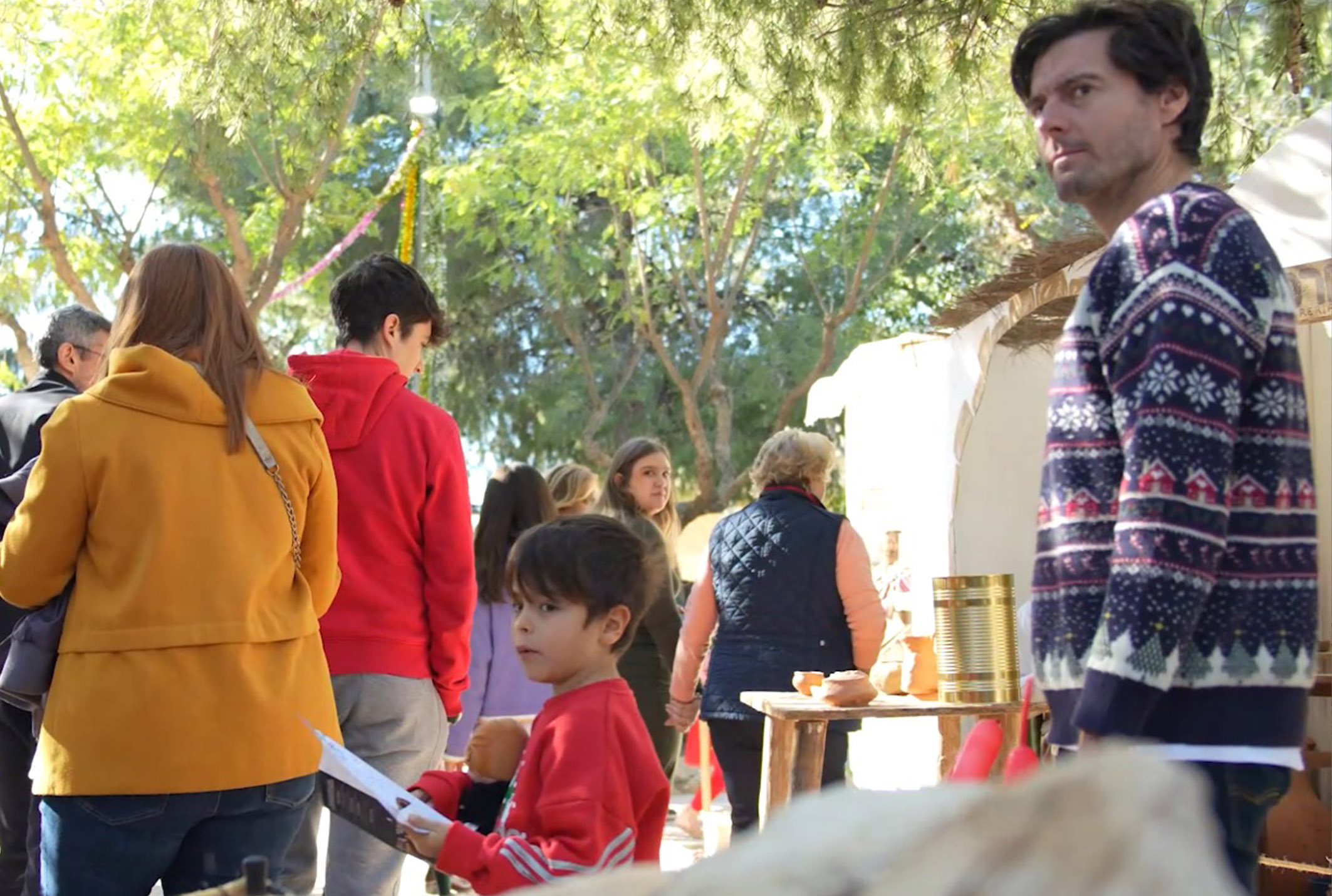 Unas 15.000 personas visitan la sexta edición del Belén Viviente Artesano de La Florida3