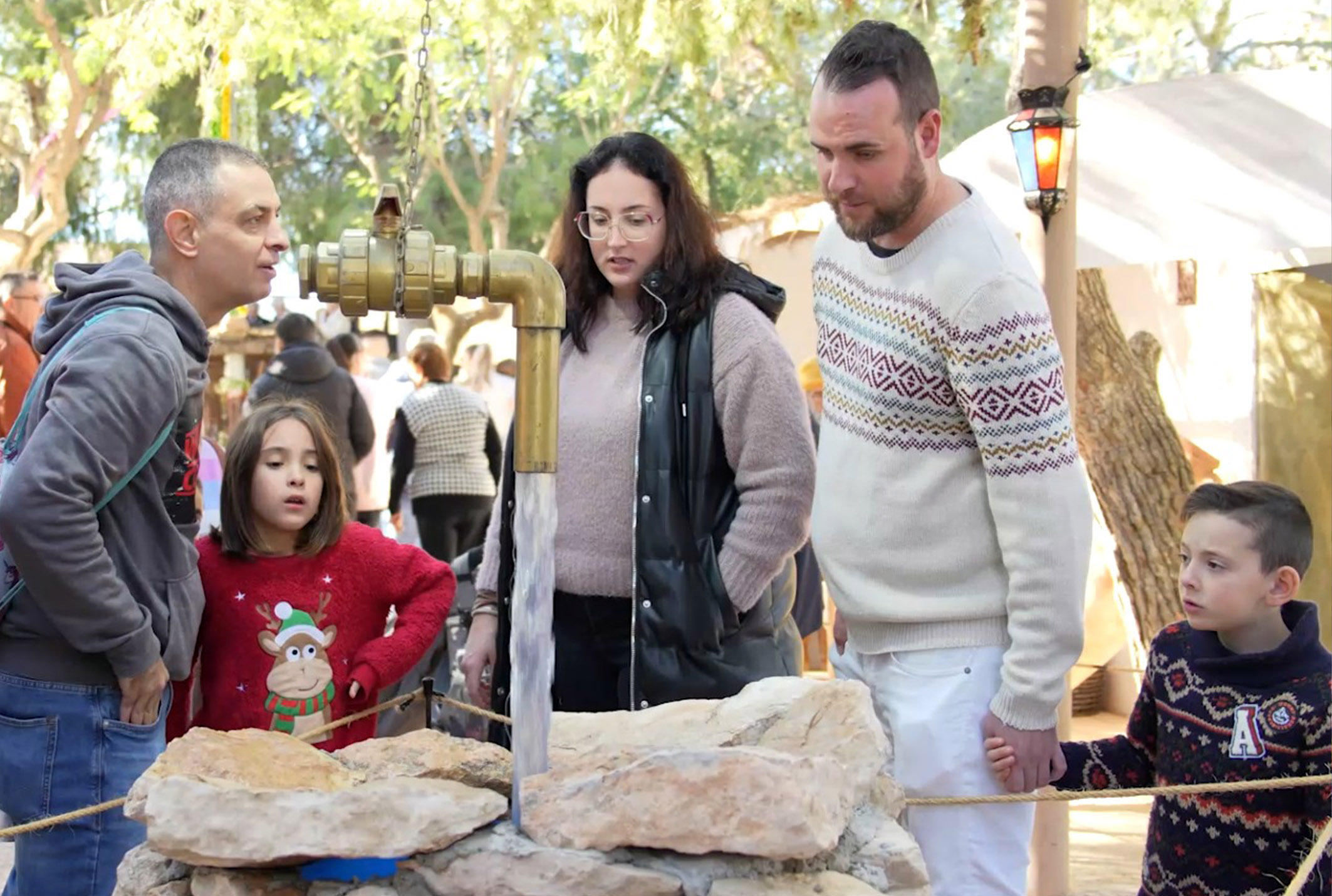 Unas 15.000 personas visitan la sexta edición del Belén Viviente Artesano de La Florida9